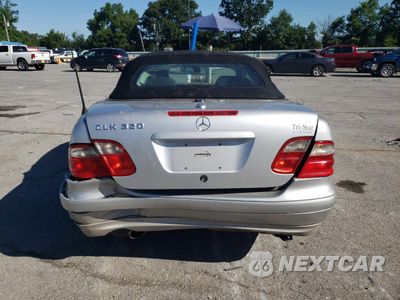 Zdjęcie 6 z 14 samochodu: 2001 MERCEDES-BENZ CLK 320 VIN:WDBLK65G01T076445 - miniatura