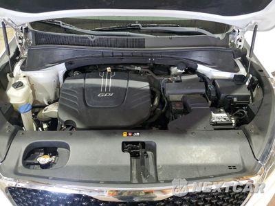 Zdjęcie 12 z 14 samochodu: 2018 KIA SORENTO EX VIN:5XYPHDA58JG410923 - miniatura
