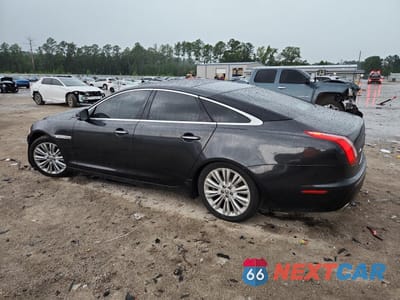 Drugie zdjęcie samochodu z przodu: 2012 JAGUAR XJ VIN:SAJWA1CB5CLV32701 - miniatura