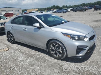 Czwarte zdjęcie samochodu z boku: 2019 KIA FORTE FE VIN:3KPF24AD1KE055323 - miniatura