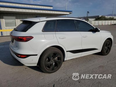 Trzecie zdjęcie samochodu z tyłu: 2025 AUDI Q6 E-TRON PREMIUM PLUS VIN:WA124BGF1SA025516 - miniatura