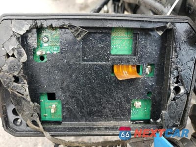 Zdjęcie 7 z 9 samochodu: 2024 YAMAHA MT09 VIN:JYARN94E4RA001318 - miniatura
