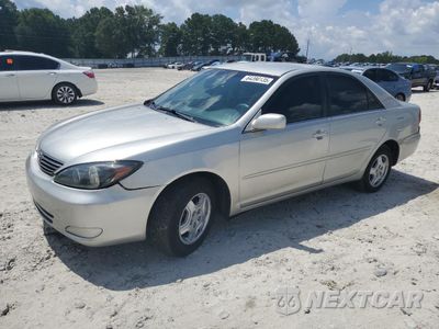 2003 TOYOTA CAMRY LE 4T1BF32K63U042205 - główne zdjęcie licytacji z USA - miniatura