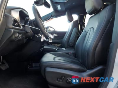 Zdjęcie 7 z 13 samochodu: 2025 CHRYSLER PACIFICA SELECT VIN:2C4RC1BG6SR512014 - miniatura