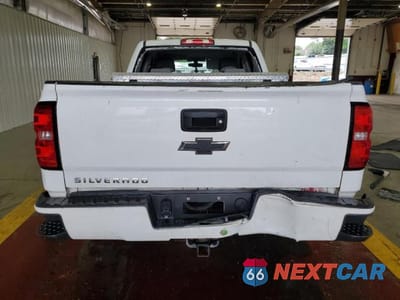 Zdjęcie 13 z 26 samochodu: 2018 CHEVROLET SILVERADO K1500 CUSTOM VIN:1GCVKPEC0JZ132703 - miniatura