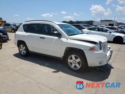 Czwarte zdjęcie samochodu z boku: 2008 JEEP COMPASS SPORT VIN:1J8FT47W68D706535 - miniatura