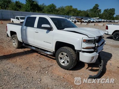 Czwarte zdjęcie samochodu z boku: 2017 CHEVROLET SILVERADO K1500 LT VIN:3GCUKREC3HG283911 - miniatura