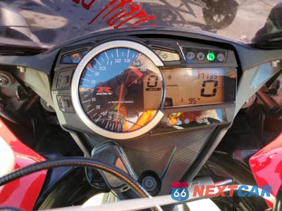 Zdjęcie 7 z 10 samochodu: 2016 SUZUKI GSX-R1000 VIN:JS1GT78A9G2100764 - miniatura