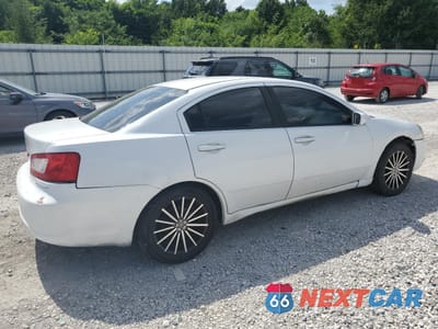 Trzecie zdjęcie samochodu z tyłu: 2011 MITSUBISHI GALANT FE VIN:4A32B2FF5BE029331 - miniatura
