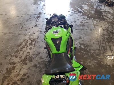 Zdjęcie 6 z 10 samochodu: 2023 KAWASAKI ZX1002 M VIN:JKBZXVM17PA005158 - miniatura