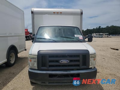 Piąte zdjęcie samochodu w środku: 2012 FORD ECONOLINE E350 SUPER DUTY CUTAWAY VAN VIN:1FDWE3FS4CDA65173 - miniatura