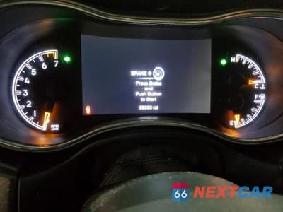 Zdjęcie 9 z 13 samochodu: 2018 JEEP GRAND CHEROKEE LAREDO VIN:1C4RJFAG2JC244302 - miniatura