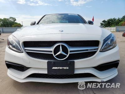 Piąte zdjęcie samochodu w środku: 2017 MERCEDES-BENZ C 63 AMG VIN:55SWF8GB6HU230801 - miniatura