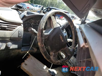 Zdjęcie 8 z 13 samochodu: 2015 CHEVROLET SUBURBAN K1500 LT VIN:1GNSKJKCXFR621581 - miniatura