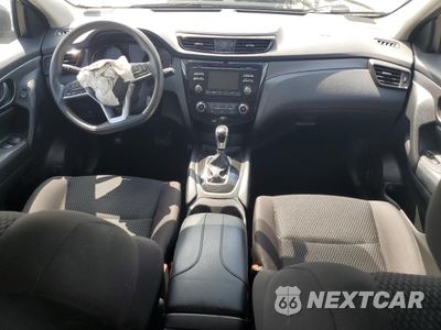 Zdjęcie 8 z 15 samochodu: 2017 NISSAN ROGUE SPORT S VIN:JN1BJ1CP5HW004612 - miniatura