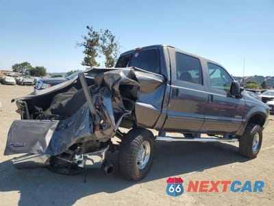 Trzecie zdjęcie samochodu z tyłu: 2003 FORD F250 SUPER DUTY VIN:1FTNW21P63EB51086 - miniatura