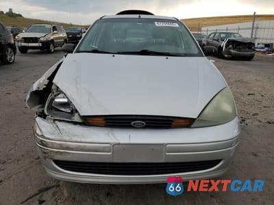 Piąte zdjęcie samochodu w środku: 2004 FORD FOCUS ZTS VIN:1FAHP38Z84W165807 - miniatura