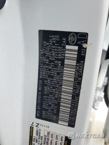 Zdjęcie 12 z 14 samochodu: 2006 TOYOTA COROLLA MATRIX XR VIN:2T1KR32E16C620301 - miniatura