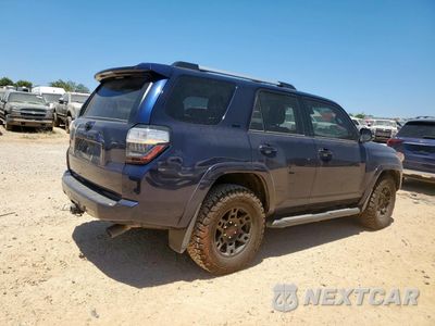 Trzecie zdjęcie samochodu z tyłu: 2021 TOYOTA 4RUNNER SR5 VIN:JTEFU5JR0M5251145 - miniatura