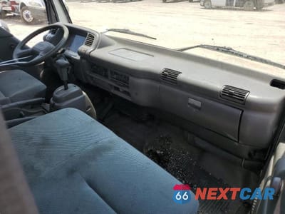 Zdjęcie 8 z 13 samochodu: 1997 ISUZU NPR VIN:4KLB4B1R9VJ002207 - miniatura