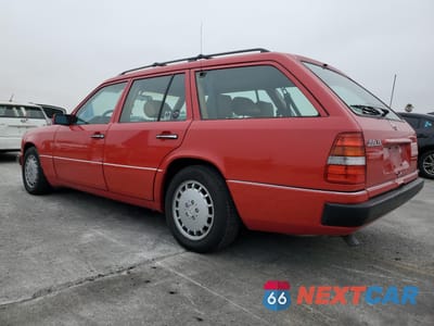 Drugie zdjęcie samochodu z przodu: 1992 MERCEDES-BENZ 300 TE VIN:WDBEA90E5NF207523 - miniatura