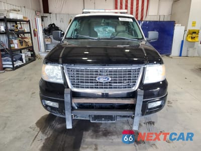 Piąte zdjęcie samochodu w środku: 2004 FORD EXPEDITION XLT VIN:1FMPU16LX4LA81230 - miniatura
