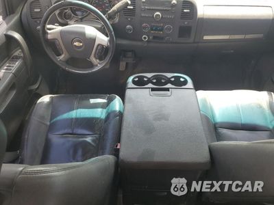 Zdjęcie 8 z 14 samochodu: 2013 CHEVROLET SILVERADO K1500 LT VIN:1GCRKSE77DZ334434 - miniatura