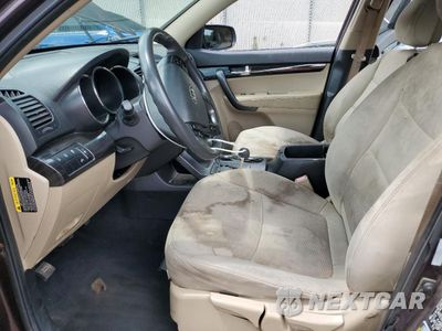 Zdjęcie 7 z 15 samochodu: 2011 KIA SORENTO BASE VIN:5XYKT3A13BG126584 - miniatura