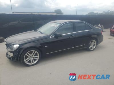 2012 MERCEDES-BENZ C 250 WDDGF4HB6CA615473 - główne zdjęcie licytacji z USA - miniatura