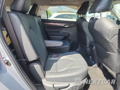 Zdjęcie 11 z 15 samochodu: 2024 TOYOTA HIGHLANDER HYBRID LIMITED VIN:5TDEBRCH1RS612837 - miniatura