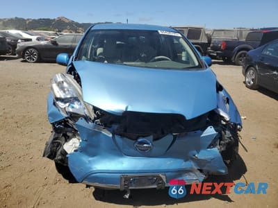 Piąte zdjęcie samochodu w środku: 2011 NISSAN LEAF SV VIN:JN1AZ0CP0BT005075 - miniatura