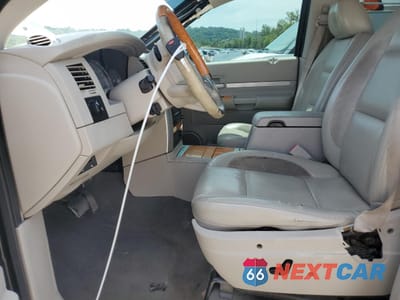 Zdjęcie 7 z 13 samochodu: 2008 CHRYSLER ASPEN LIMITED VIN:1A8HW58248F143572 - miniatura