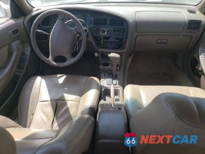 Zdjęcie 8 z 12 samochodu: 1996 TOYOTA CAMRY DX VIN:JT2BG12K3T0418235 - miniatura