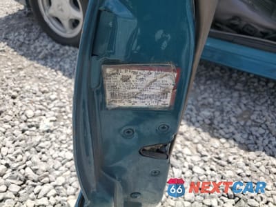 Zdjęcie 12 z 14 samochodu: 1993 FORD MUSTANG GT VIN:1FACP42E0PF165990 - miniatura