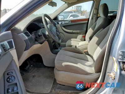 Zdjęcie 7 z 12 samochodu: 2005 CHRYSLER PACIFICA TOURING VIN:2C4GM68495R359888 - miniatura