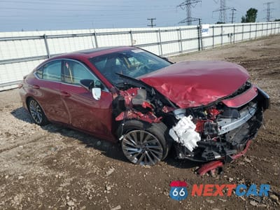 Czwarte zdjęcie samochodu z boku: 2024 LEXUS ES 350 BASE VIN:58AEZ1B18RU183990 - miniatura