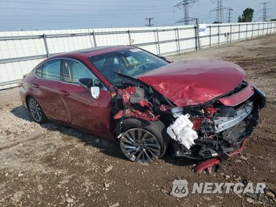Czwarte zdjęcie samochodu z boku: 2024 LEXUS ES 350 BASE VIN:58AEZ1B18RU183990 - miniatura