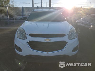 Piąte zdjęcie samochodu w środku: 2017 CHEVROLET EQUINOX LS VIN:2GNALBEK2H1606070 - miniatura