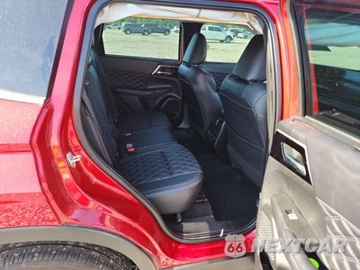Zdjęcie 11 z 16 samochodu: 2023 MITSUBISHI OUTLANDER SEL VIN:JA4J4VA85PZ024160 - miniatura