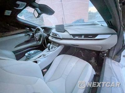 Piąte zdjęcie samochodu w środku: 2014 BMW I8 VIN:WBY2Z2C51EVX64157 - miniatura