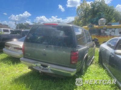 Czwarte zdjęcie samochodu z boku: 2000 FORD EXPEDITION EDDIE BAUER VIN:1FMRU17L8YLA55819 - miniatura