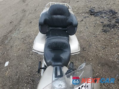 Piąte zdjęcie samochodu w środku: 2018 HARLEY-DAVIDSON FLHTK ULTRA LIMITED VIN:1HD1KED1XJB664227 - miniatura