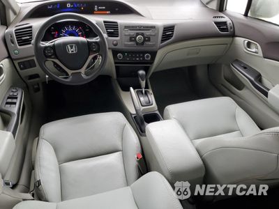 Zdjęcie 8 z 12 samochodu: 2012 HONDA CIVIC NATURAL GAS VIN:19XFB5F57CE002764 - miniatura