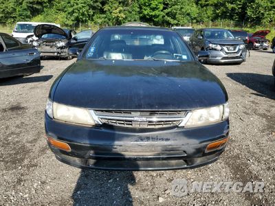 Piąte zdjęcie samochodu w środku: 1999 NISSAN MAXIMA GLE VIN:JN1CA21AXXM300230 - miniatura
