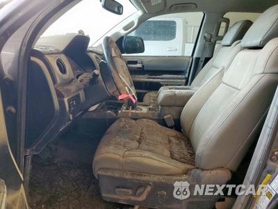 Zdjęcie 7 z 14 samochodu: 2017 TOYOTA TUNDRA CREWMAX LIMITED VIN:5TFFW5F18HX227428 - miniatura