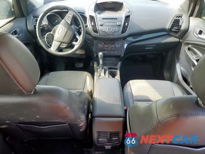 Zdjęcie 8 z 12 samochodu: 2017 FORD ESCAPE SE VIN:1FMCU0GD1HUD15982 - miniatura