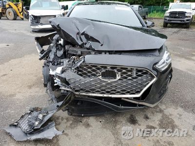 Piąte zdjęcie samochodu w środku: 2018 HYUNDAI SONATA SPORT VIN:5NPE34AF2JH627455 - miniatura