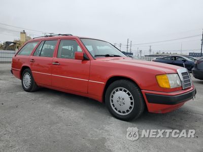 Czwarte zdjęcie samochodu z boku: 1992 MERCEDES-BENZ 300 TE VIN:WDBEA90E5NF207523 - miniatura