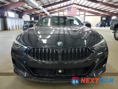 Piąte zdjęcie samochodu w środku: 2020 BMW M850XI VIN:WBAFY4C00LCE86074 - miniatura