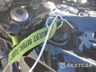 Zdjęcie 8 z 10 samochodu: 2018 KAWASAKI ER650 H VIN:JKAEREH18JDA24818 - miniatura